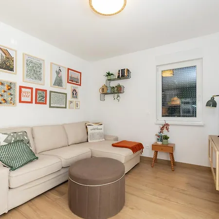 Brand New With Garden, Bbq And Parking Apartament Trogir