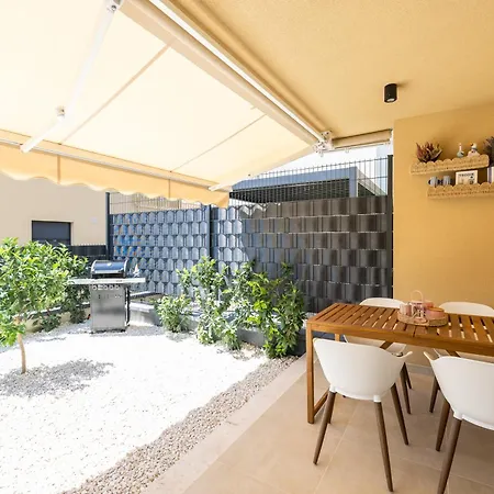 Brand New With Garden, Bbq And Parking Apartament *