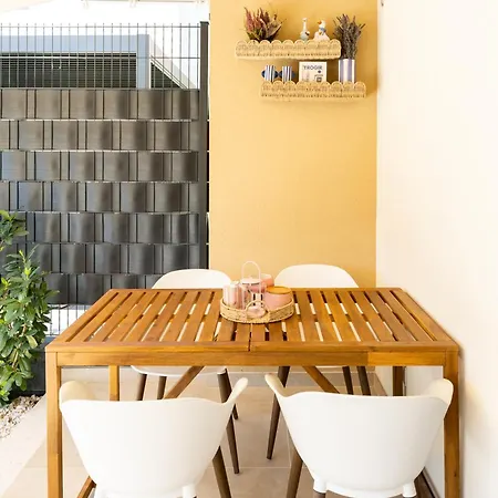 Brand New With Garden, Bbq And Parking Apartament *